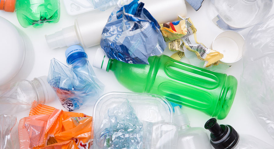 https://laultima.com.co/colombia-prohibe-ocho-tipos-de-plasticos-de-un-solo-uso-a-partir-del-7-de-julio/